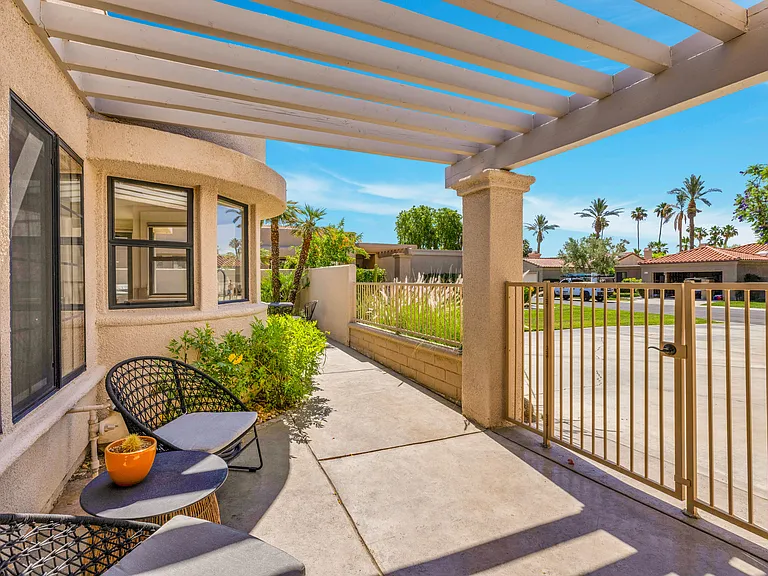 48110 Calle Seranas — Photo 3