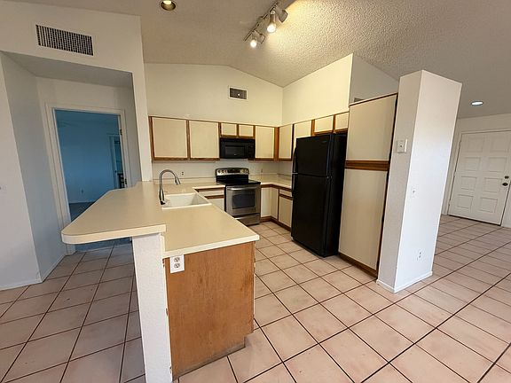 4th image of 10106 E Calle Del Este