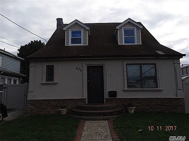 1st image of 836 Lorenz Ave