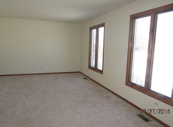 4th image of 18916 Meadow Creek Dr