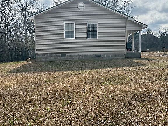 3rd image of 216 Stephenson Rd