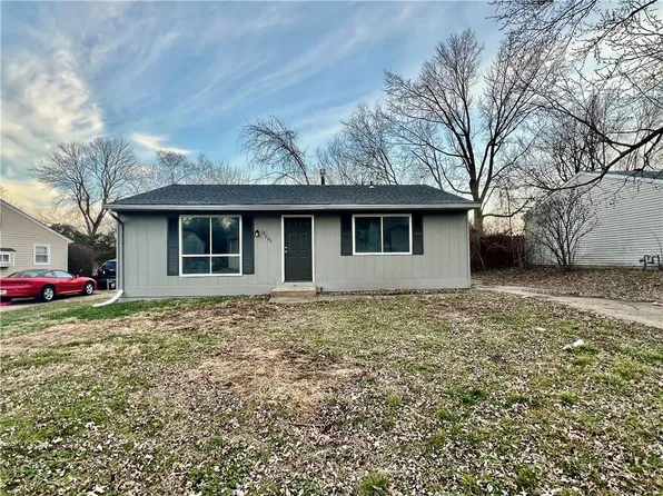 18205 19th St N, Independence, MO 64058