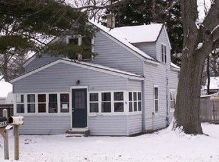 1434 S Quarterline Rd, Muskegon, MI 49442