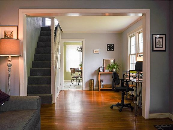 3rd image of 8704 Charlton Ln