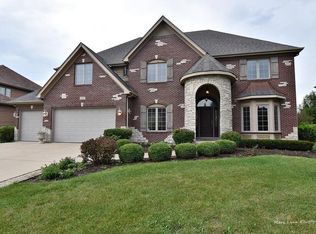 507 Eagle Brook Ln, Naperville, IL 60565