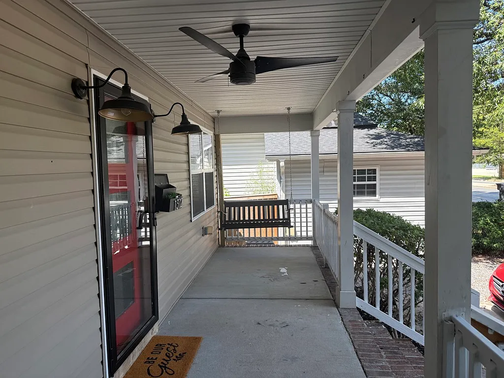 Minutes to Uptown! Modern 3BR, 2BTH Gem w/ EV Charging — Photo 2