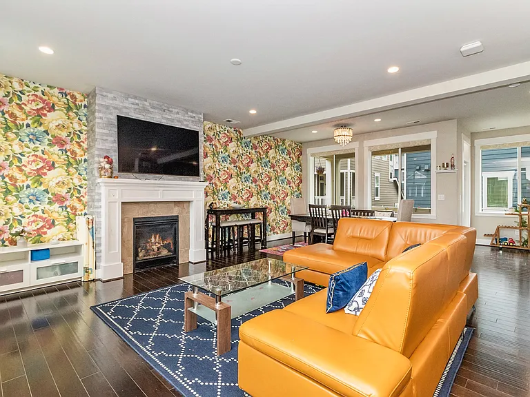 18617 45th Dr SE — Photo 18