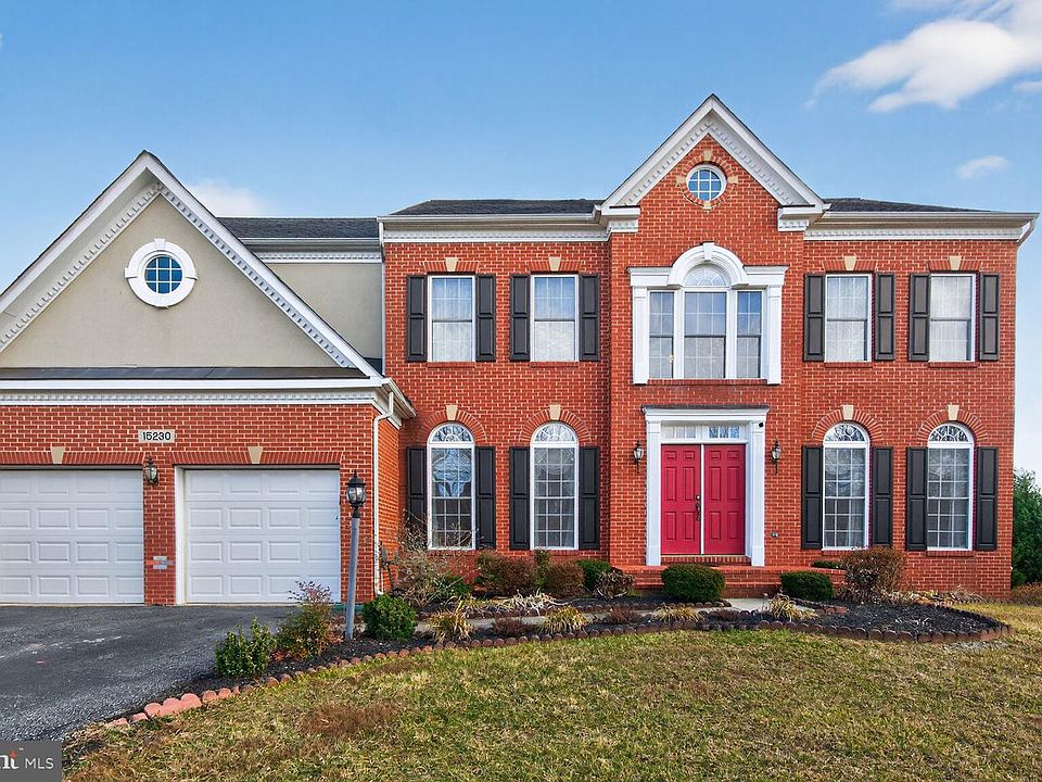 1st image of 15230 Briarcliff Manor Way
