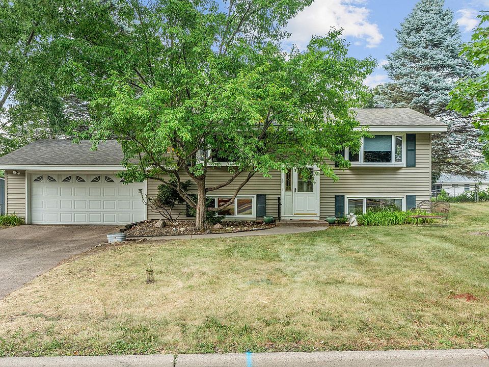 1st image of 2207 Orchard Ln