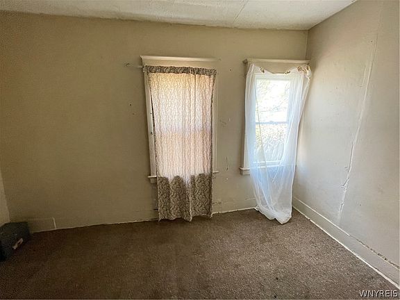 5th image of 29 Garner Ave