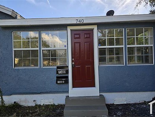 3rd image of 740 17th Ave S