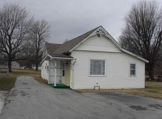 705 Jackson St, Burlington, IN 46915