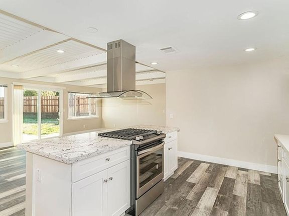 2nd image of 2452 Burgundy Way