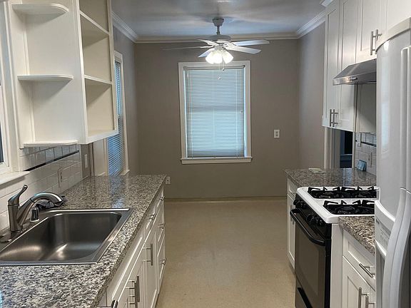 2nd image of 936 Santa Ynez Way #936