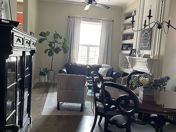 5th image of 1305 Dolman St #1305