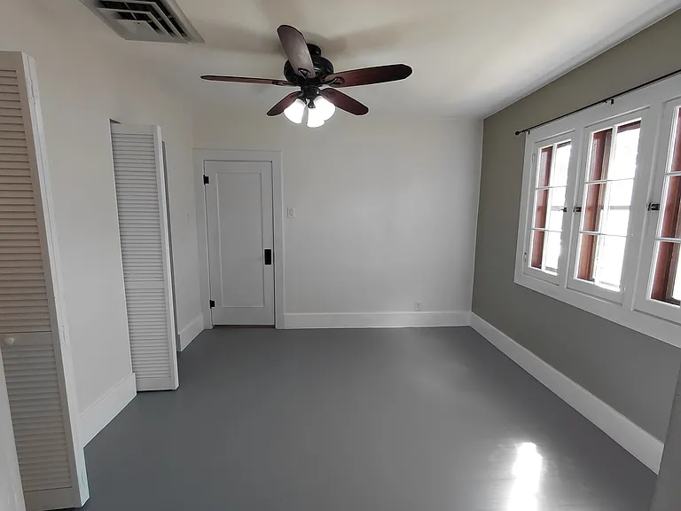 600 W Orman Ave — Photo 9