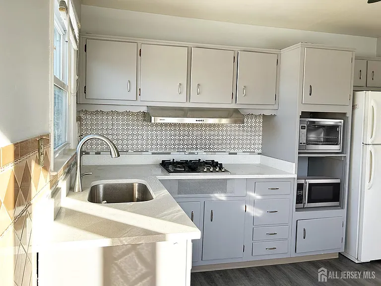 11A Foothills Dr — Photo 3