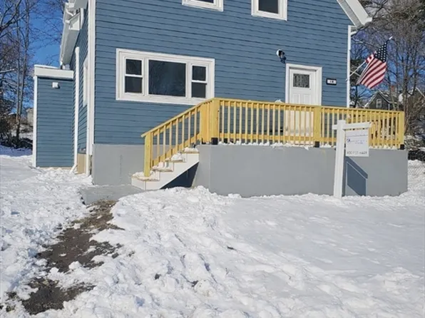 18 Banks St, Brockton, MA 02302