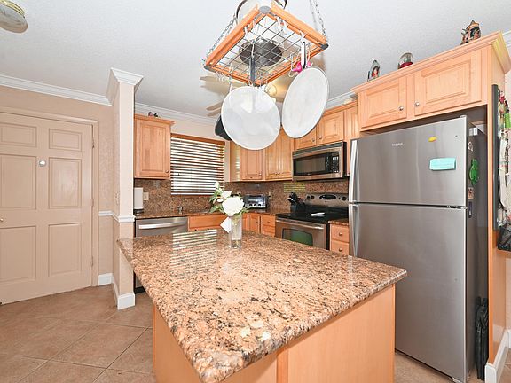 4th image of 1100 E INDIANTOWN Road #113