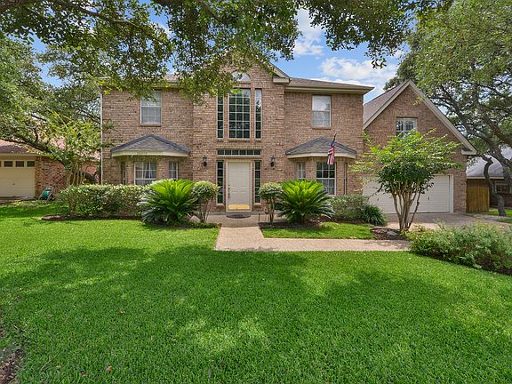 2nd image of 26010 Meadowcrest Dr