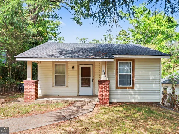 304 W Callahan St NE, Rome, GA 30161