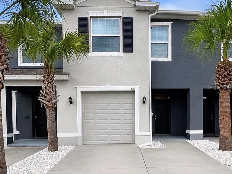 809 Lucent Sands Ct — Photo 1