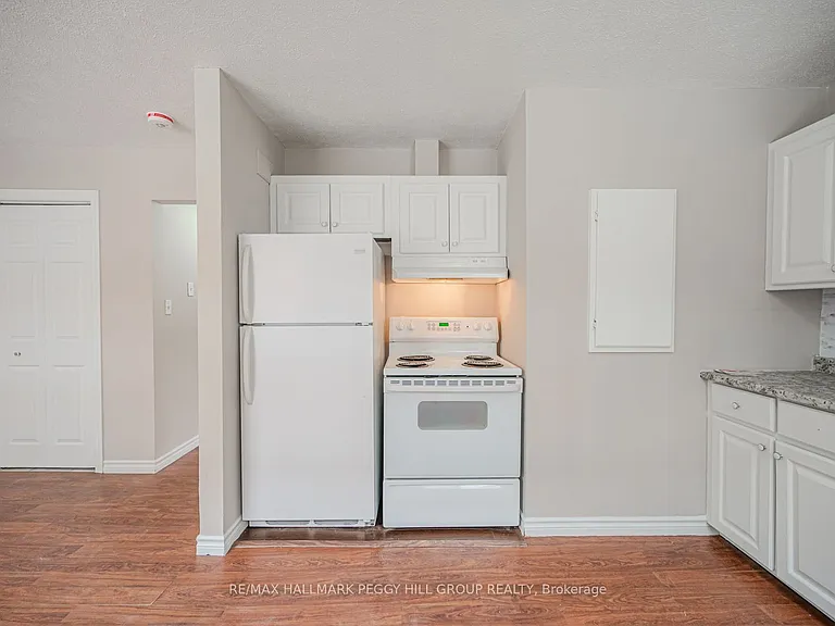 88 Wyandotte St #MAIN — Photo 5