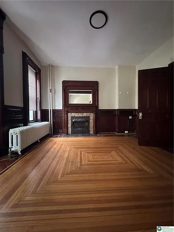 2 bed, 1.0 bath, 1200 sqft, $1,600 — Photo 2
