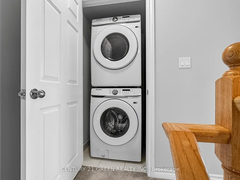 383 Dundas St E #76 — Photo 40