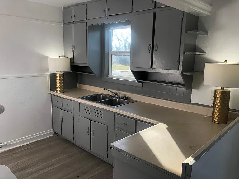 801 Aron St — Photo 16