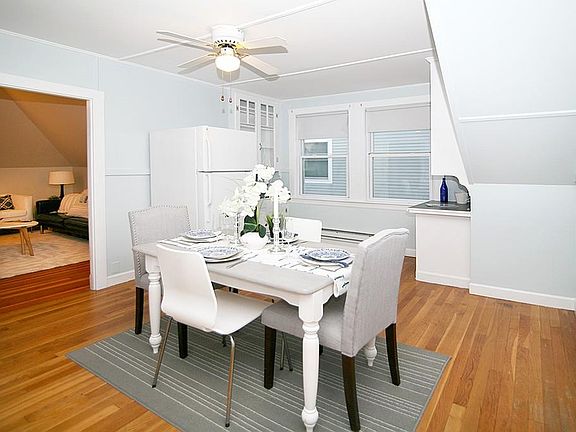 4th image of 21 Dunlap St #3