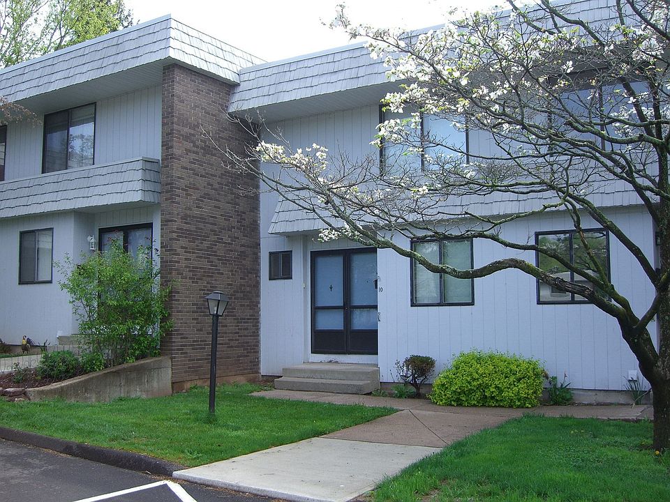 10 Pine Ct