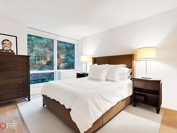 5th image of 450 W 17th St APT 527