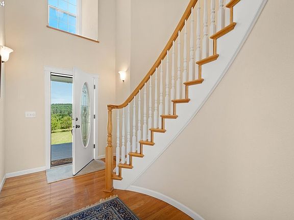 5th image of 6303 NE 339th St