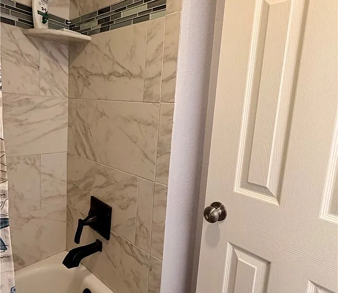 4912 Vincennes St #103 — Photo 26