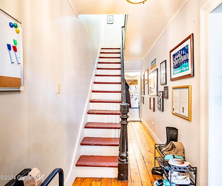 3rd image of 213 Lancaster Street