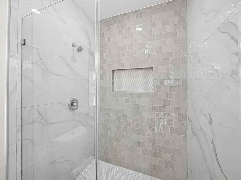 443 Hahlo St — Photo 22