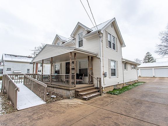 3rd image of 1185 Niblock Ave NW