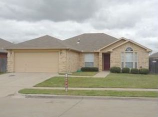 6006 Harwood Crossing Dr, Arlington, TX 76018
