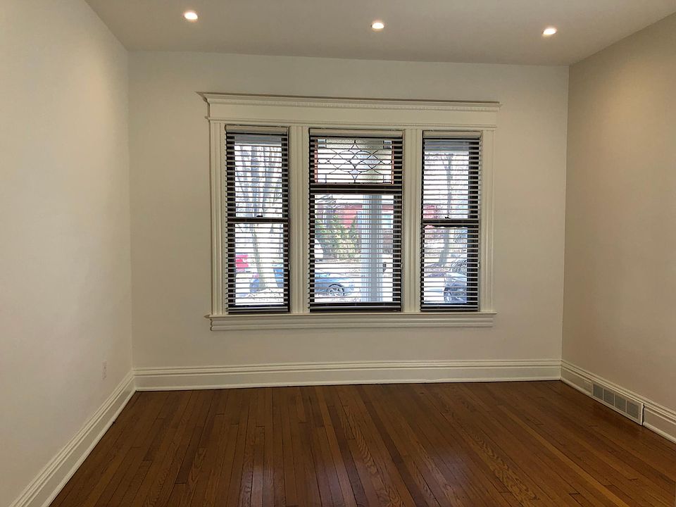 1st image of 332 Woodward Ave Floor 1
