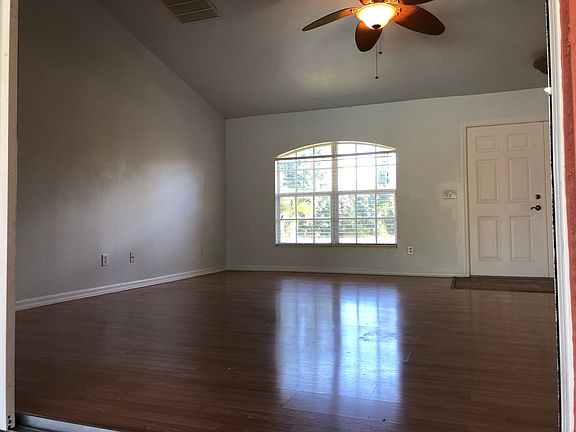 4th image of 3524 NE 21st Ave