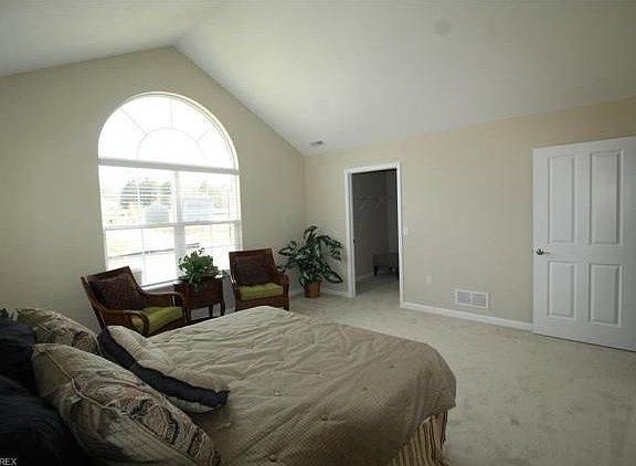 2nd image of 216 Shaw Dr