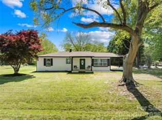 2243 Drive Inn Rd, Lincolnton, NC 28092