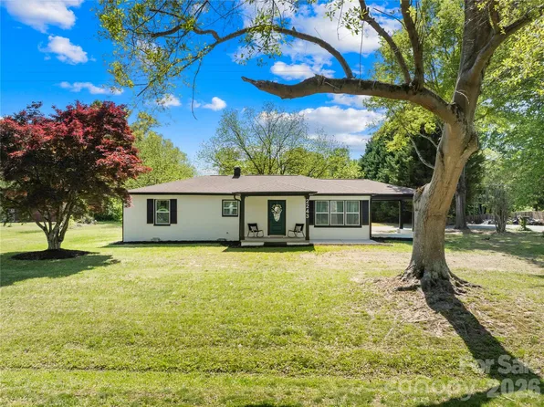 2243 Drive Inn Rd, Lincolnton, NC 28092