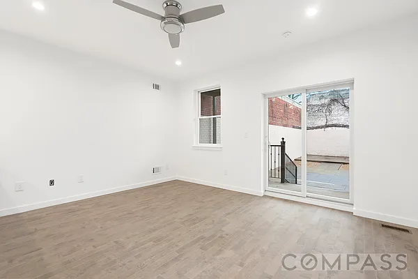 Rented by Compass | media 27