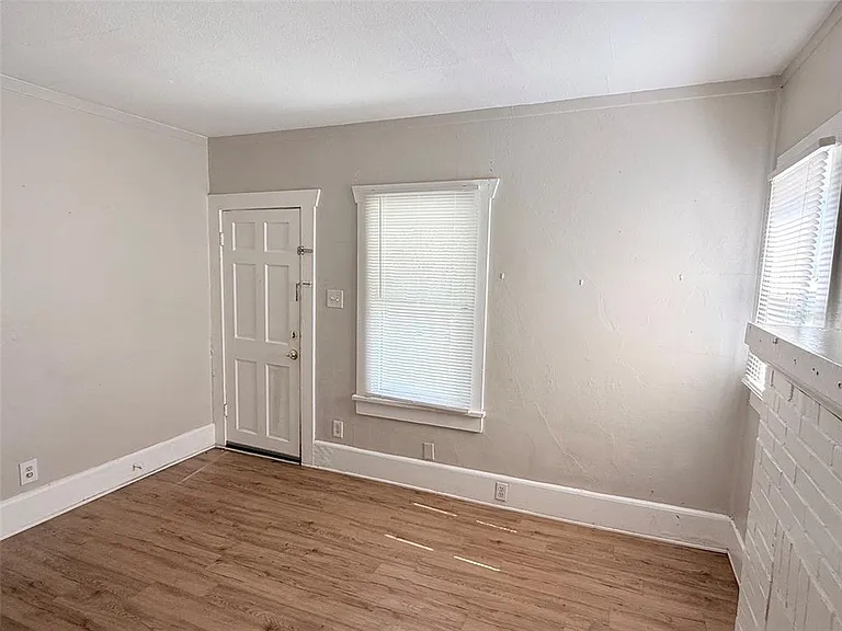 776 27th Ave N #2 — Photo 5