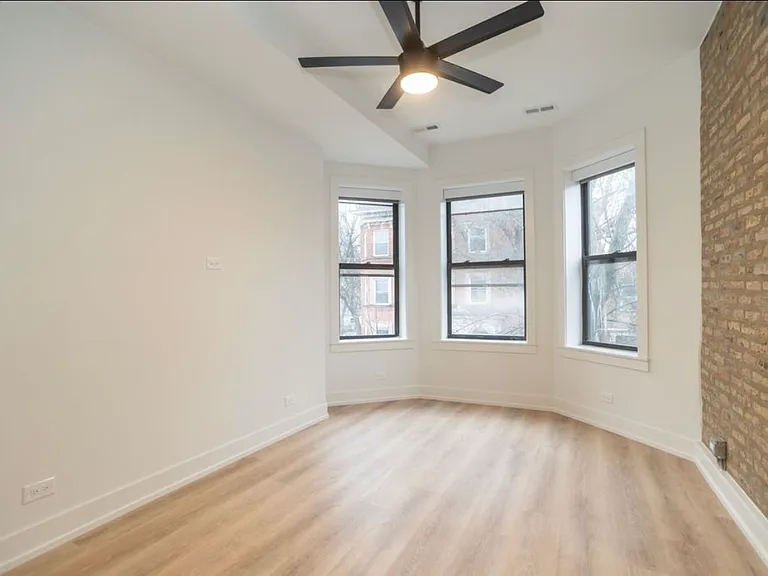 2254 N Sawyer Ave #1S — Photo 6
