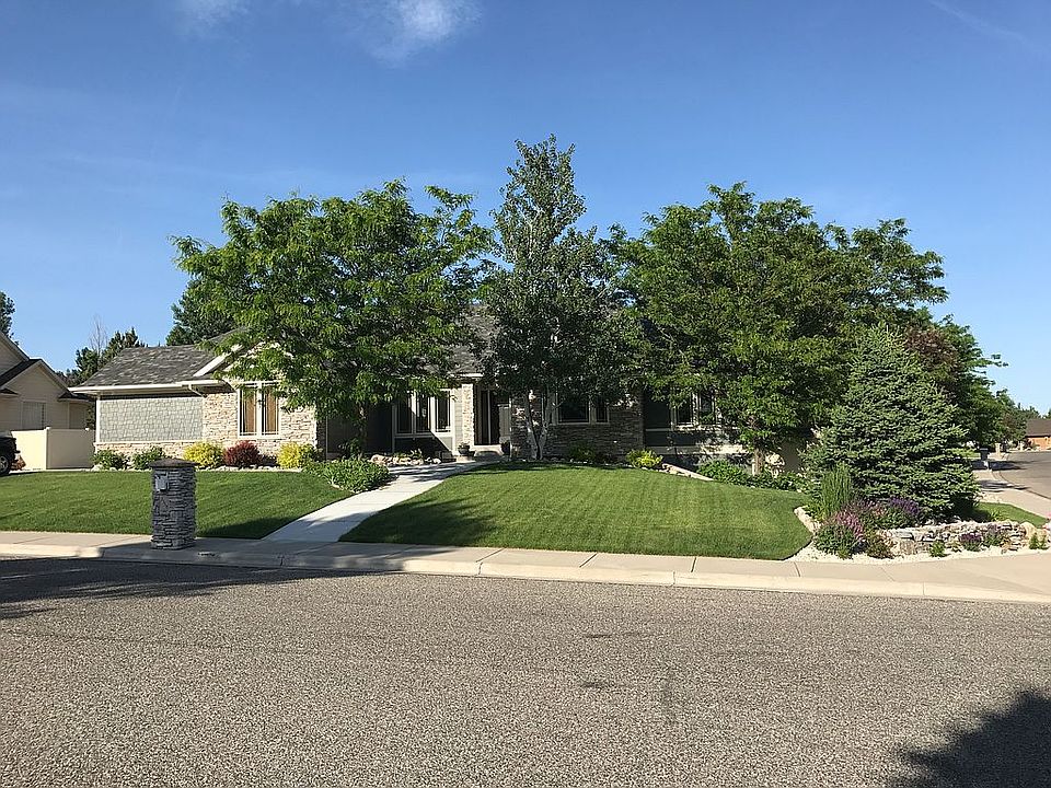 Large Corner Lot