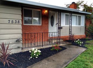 7538 Tamoshanter Way, Sacramento, CA 95822