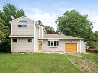 35 N Coe Ln, Ansonia, CT 06401